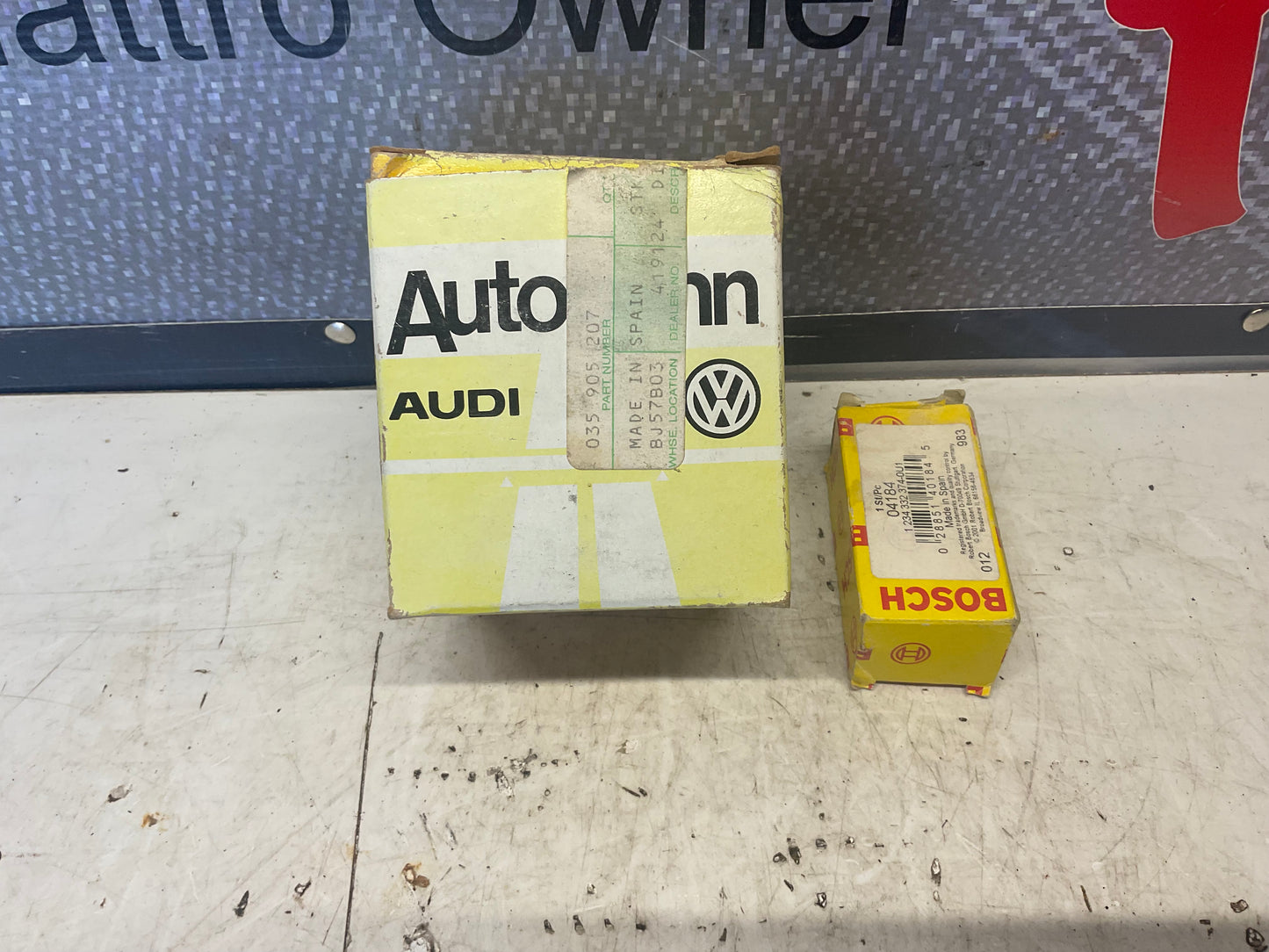 Ignition Distributor Cap & Rotor  NOS  034905207 10V