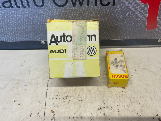 Ignition Distributor Cap & Rotor  NOS  034905207 10V