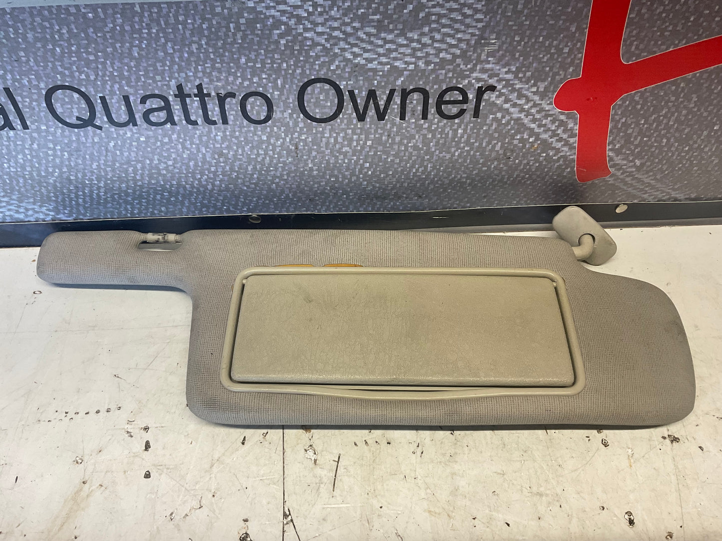 Passenger Sun Visor Right  893857552D  B3  Beige