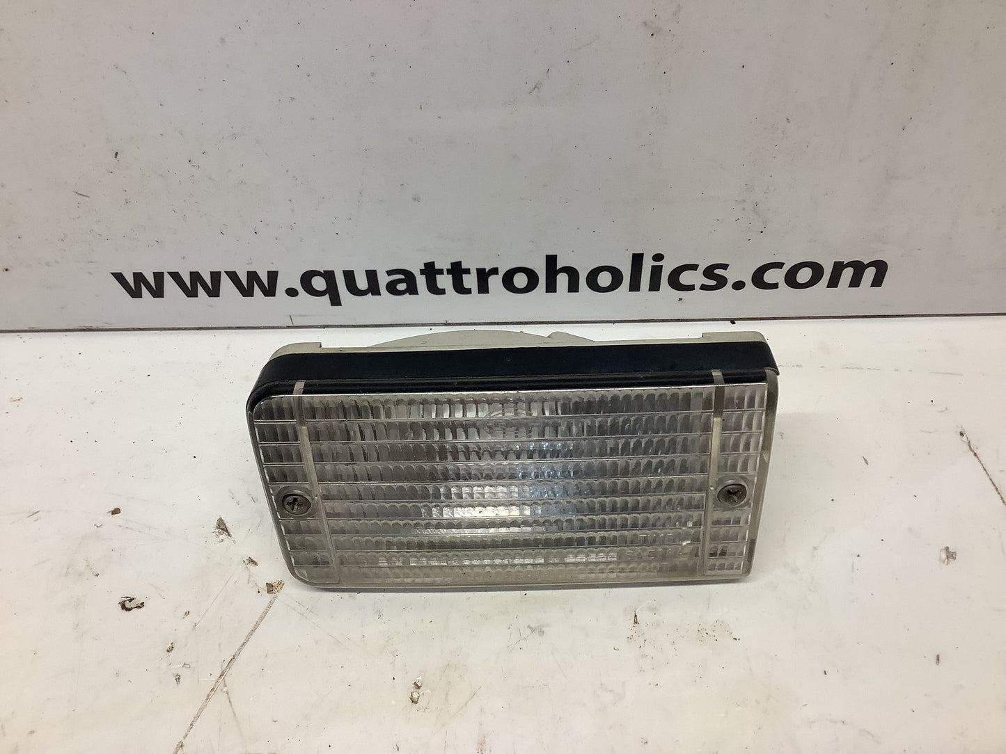 Front Turn Signal 813953049 Mint