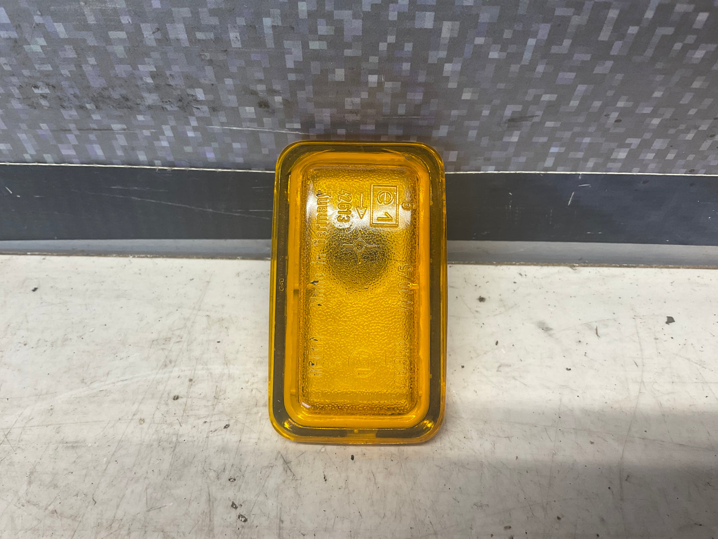Front Side Marker Lens NOS  161949117 Hella  C3  D1