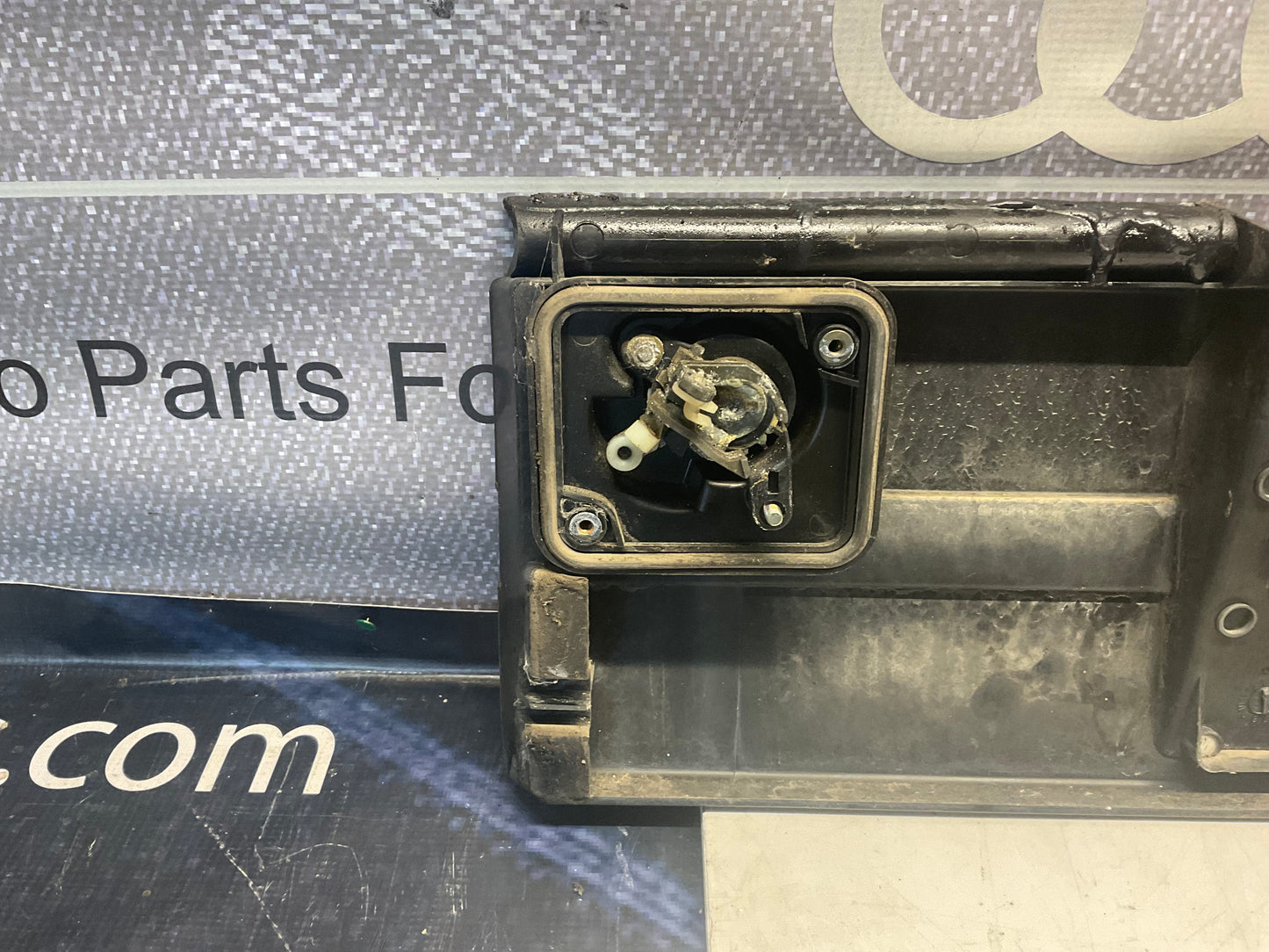 Rear Center Panel 443853465A C3 C4