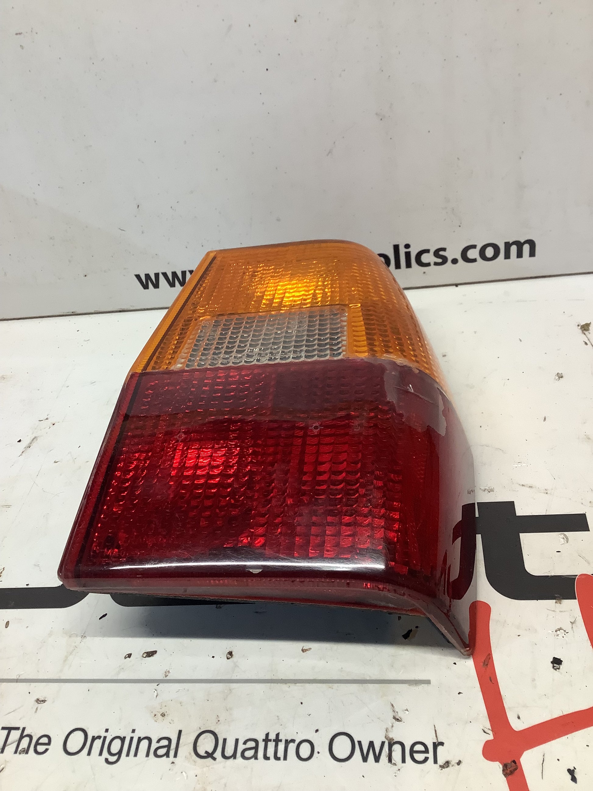 Passenger Taillight 855945218A – Quattroholics