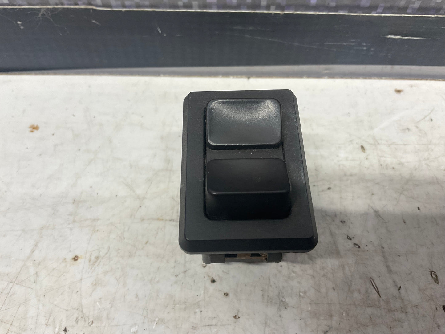 Power Window Switch 431959855D  C2