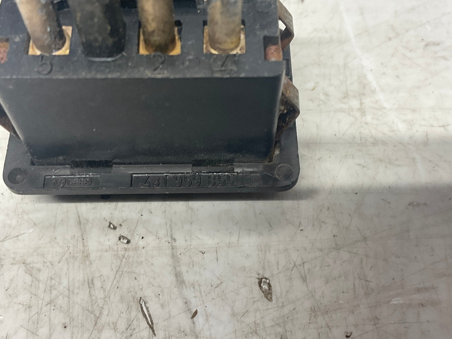 Power Window Switch 431959855D  C2