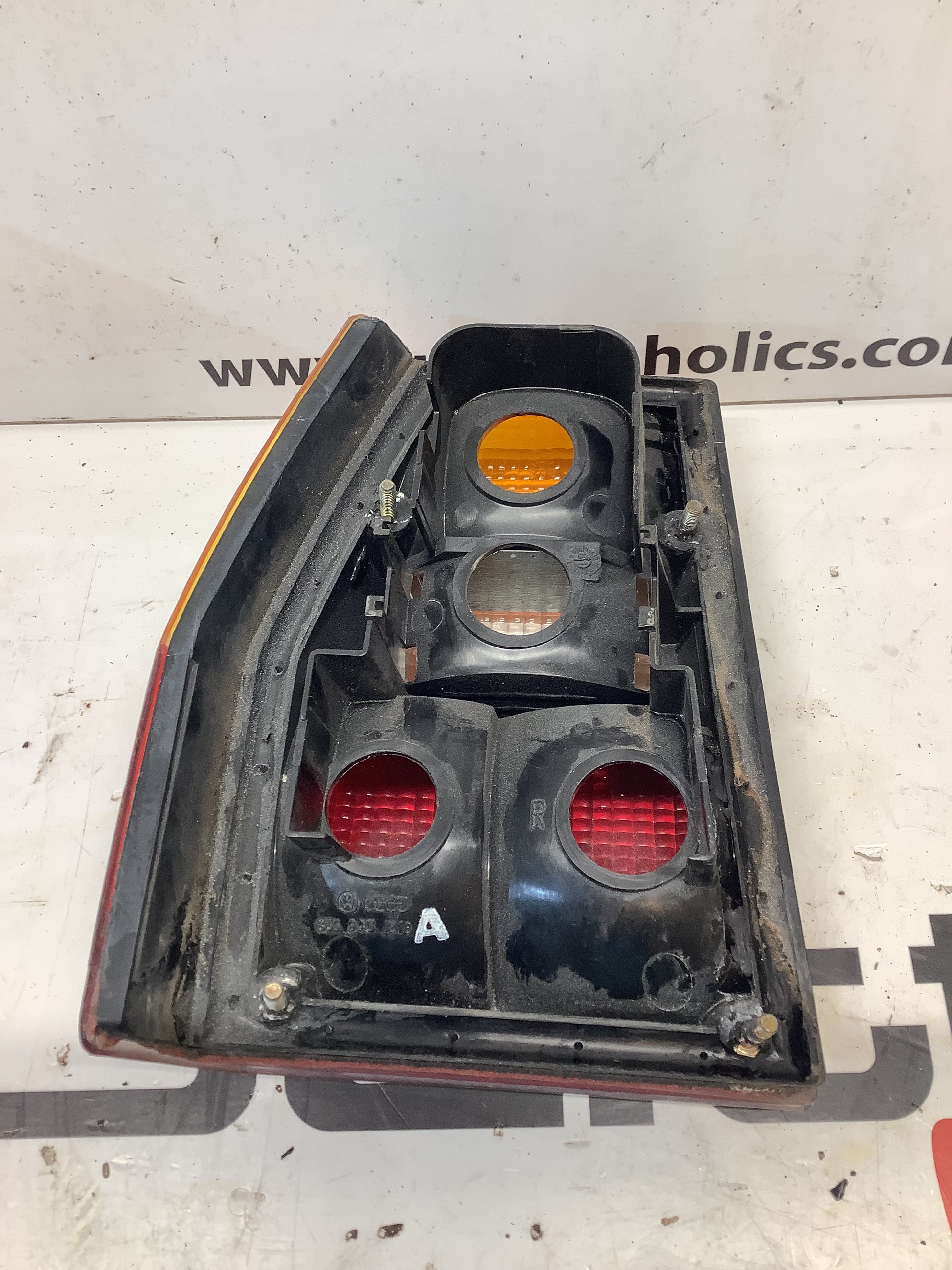 Passenger Taillight 855945218A – Quattroholics