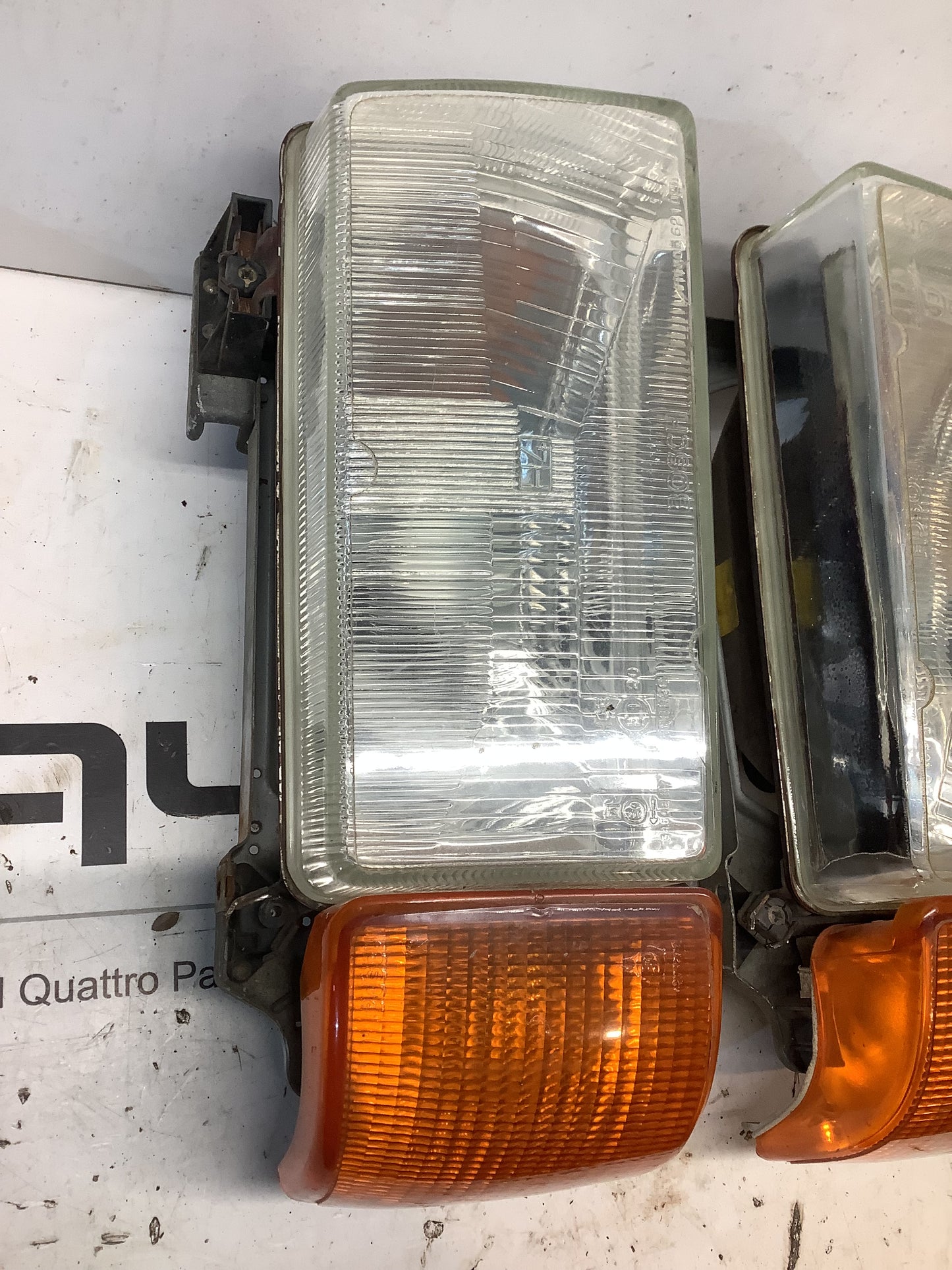 Driver Headlight Complete Bosch 1305621024 European H4