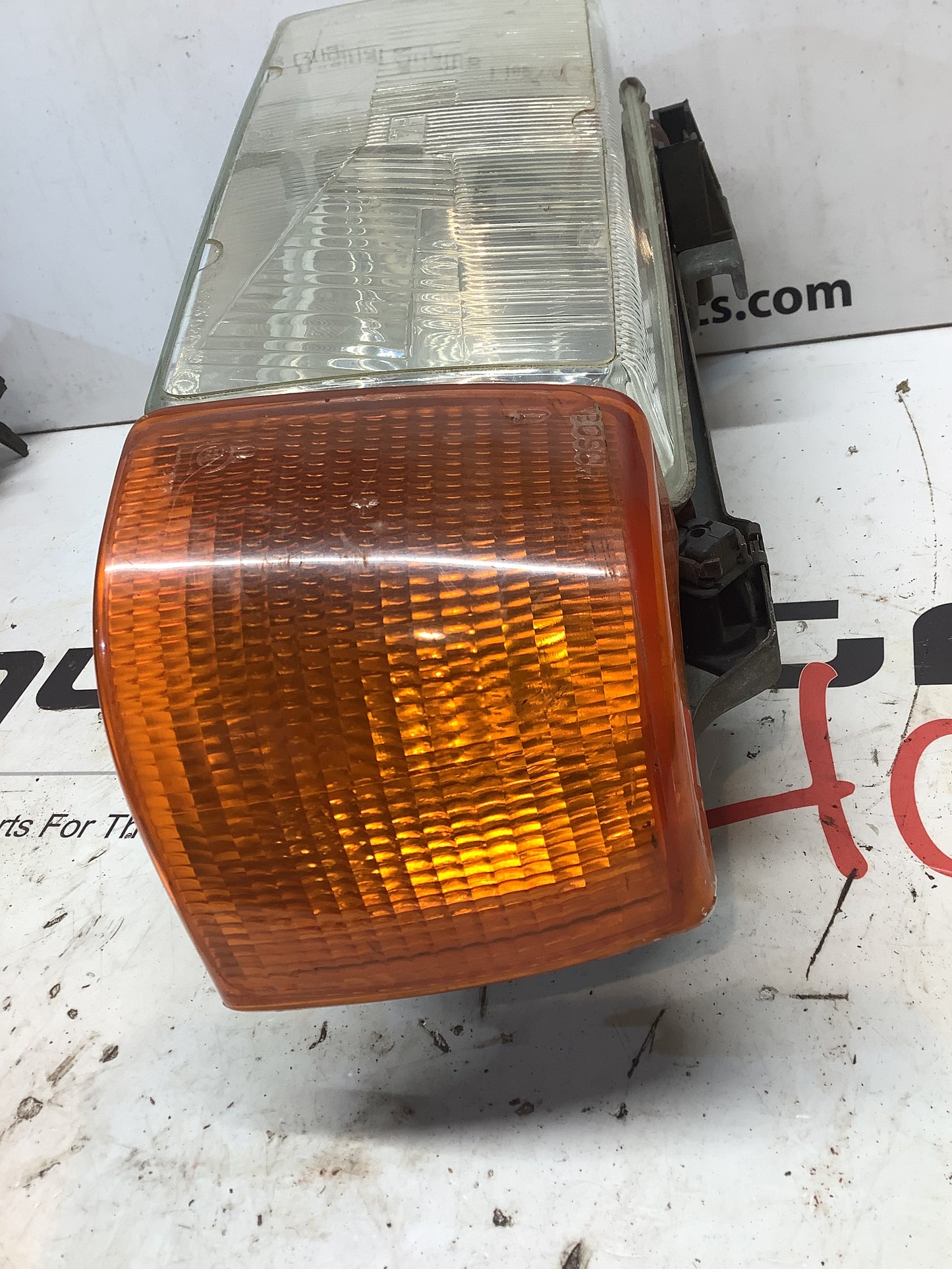 Driver Headlight Complete Bosch 1305621024 European H4
