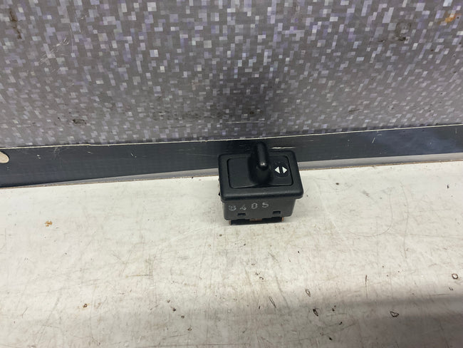 Power Window Switch Front 443959855B  C3