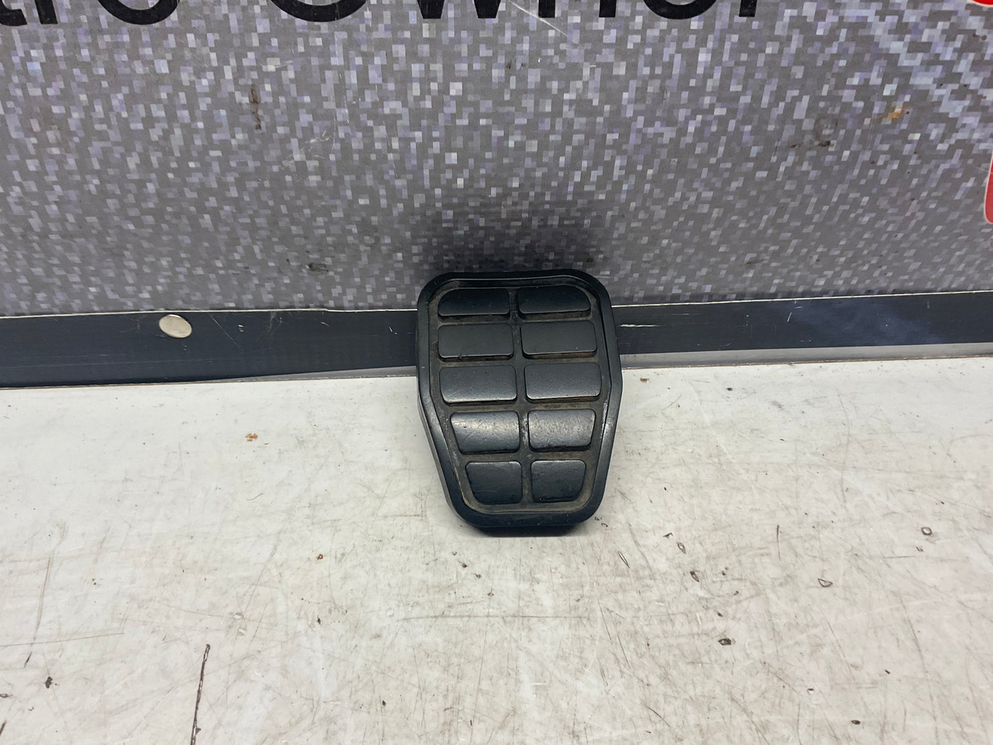 Brake/Clutch Pedal Cover 431721173  C2 C3  B2  Black