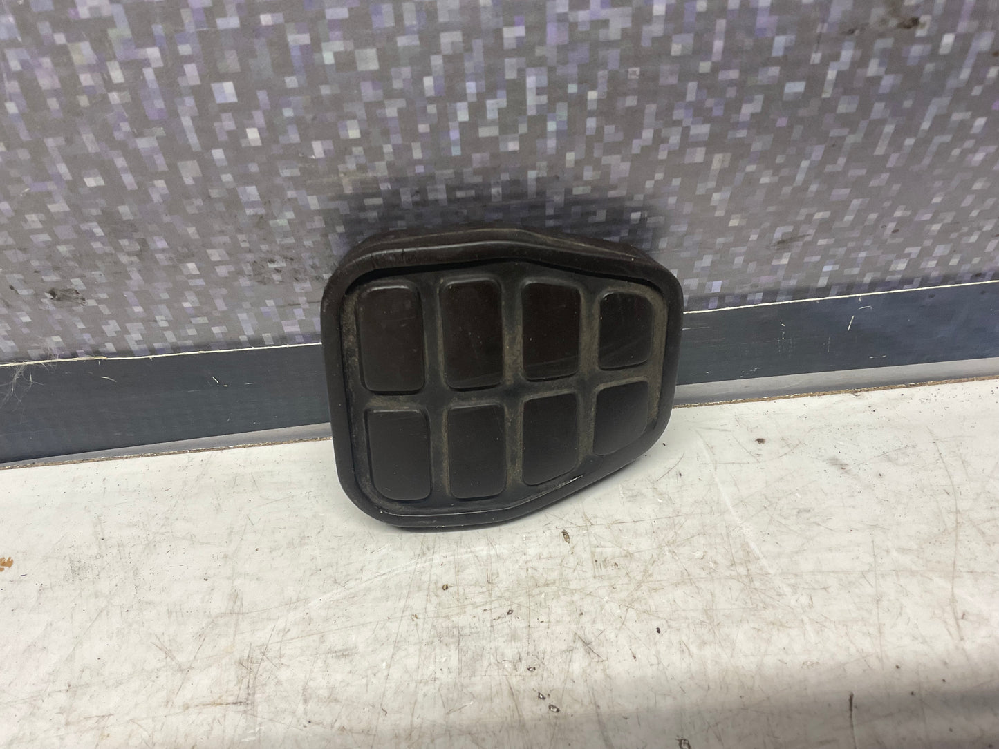 Brake/Clutch Pedal Cover 321721173  C2 C3  B2  Brown
