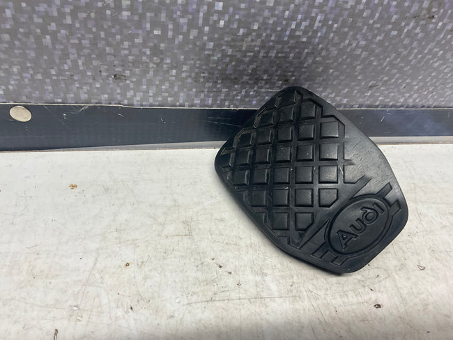 Brake/Clutch Pedal Cover 4A0721173A  C4  Black