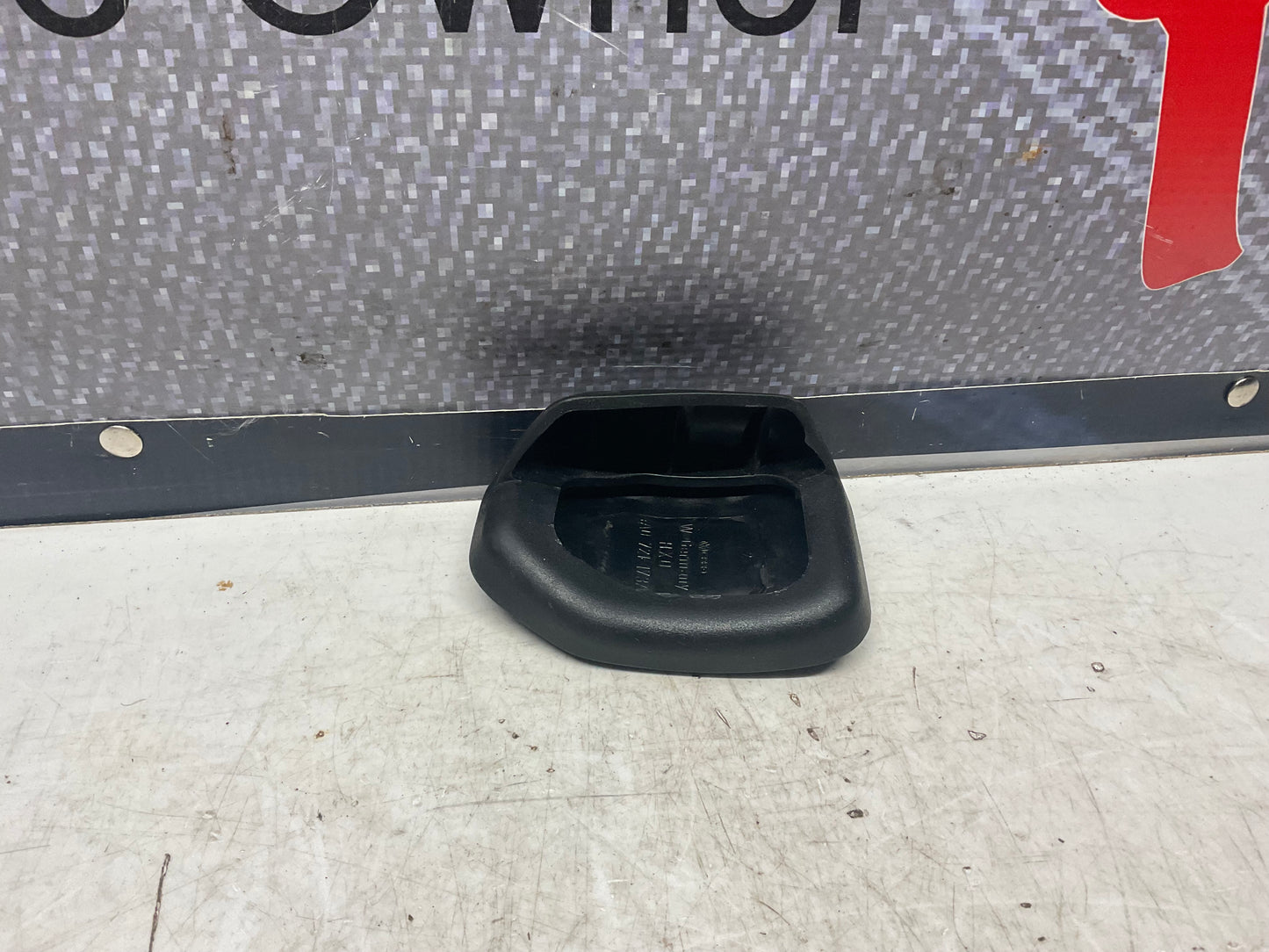 Brake/Clutch Pedal Cover 4A0721173A  C4  Black
