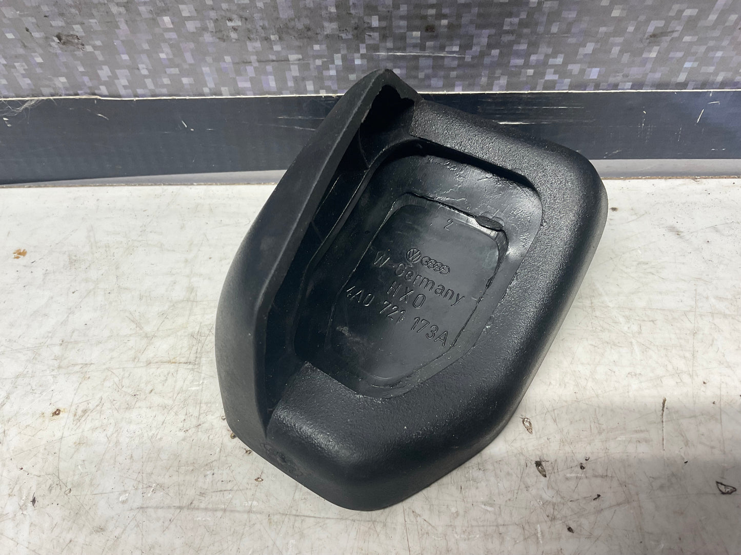 Brake/Clutch Pedal Cover 4A0721173A  C4  Black