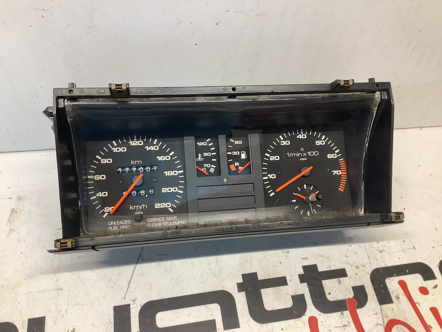 Instrument Cluster 81117398 KPH Euro 5cyl