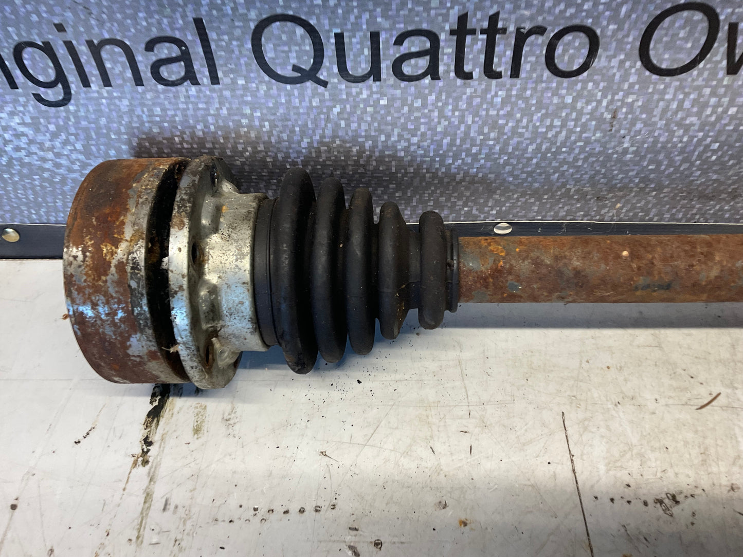 Front Right Passenger Side Axle Complete 893407272  B3