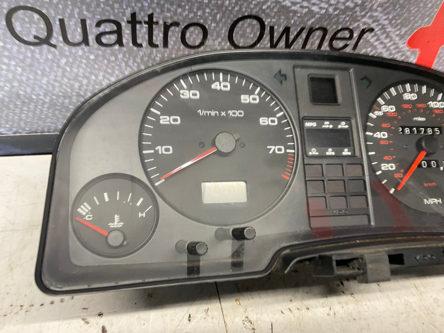 Speedometer Cluster with Computer  893919035N  B3