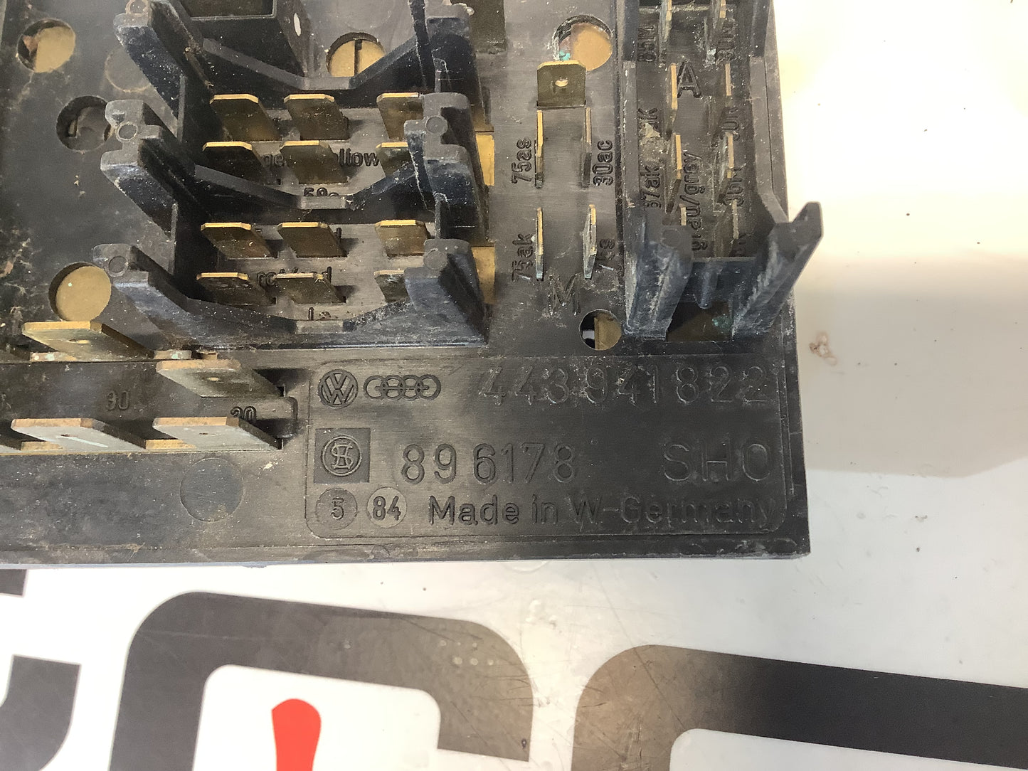 Fuse Block 443941822 B2 B3 B4