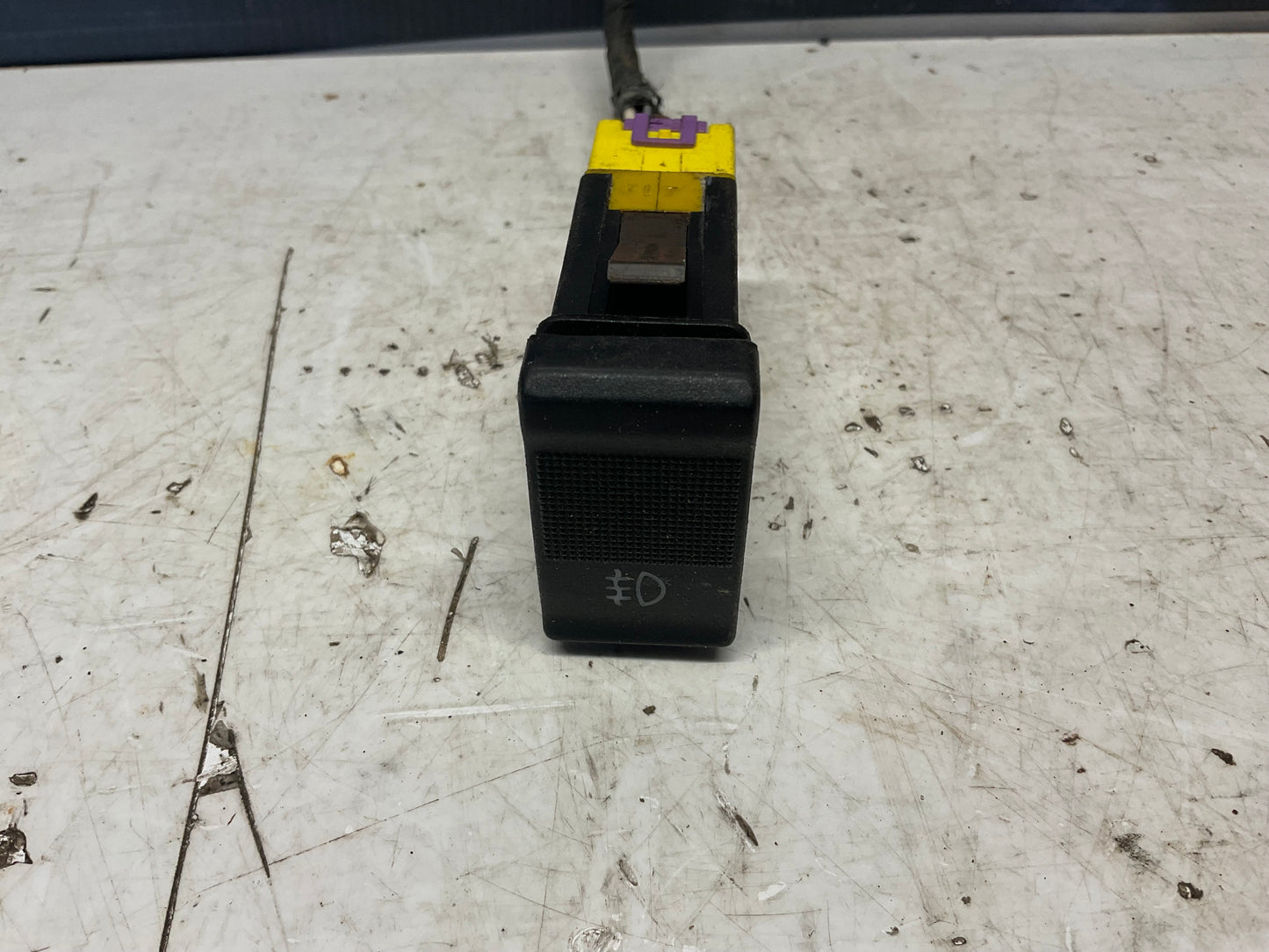 Rear Fog Light Dash Switch  893941563  B3  C3