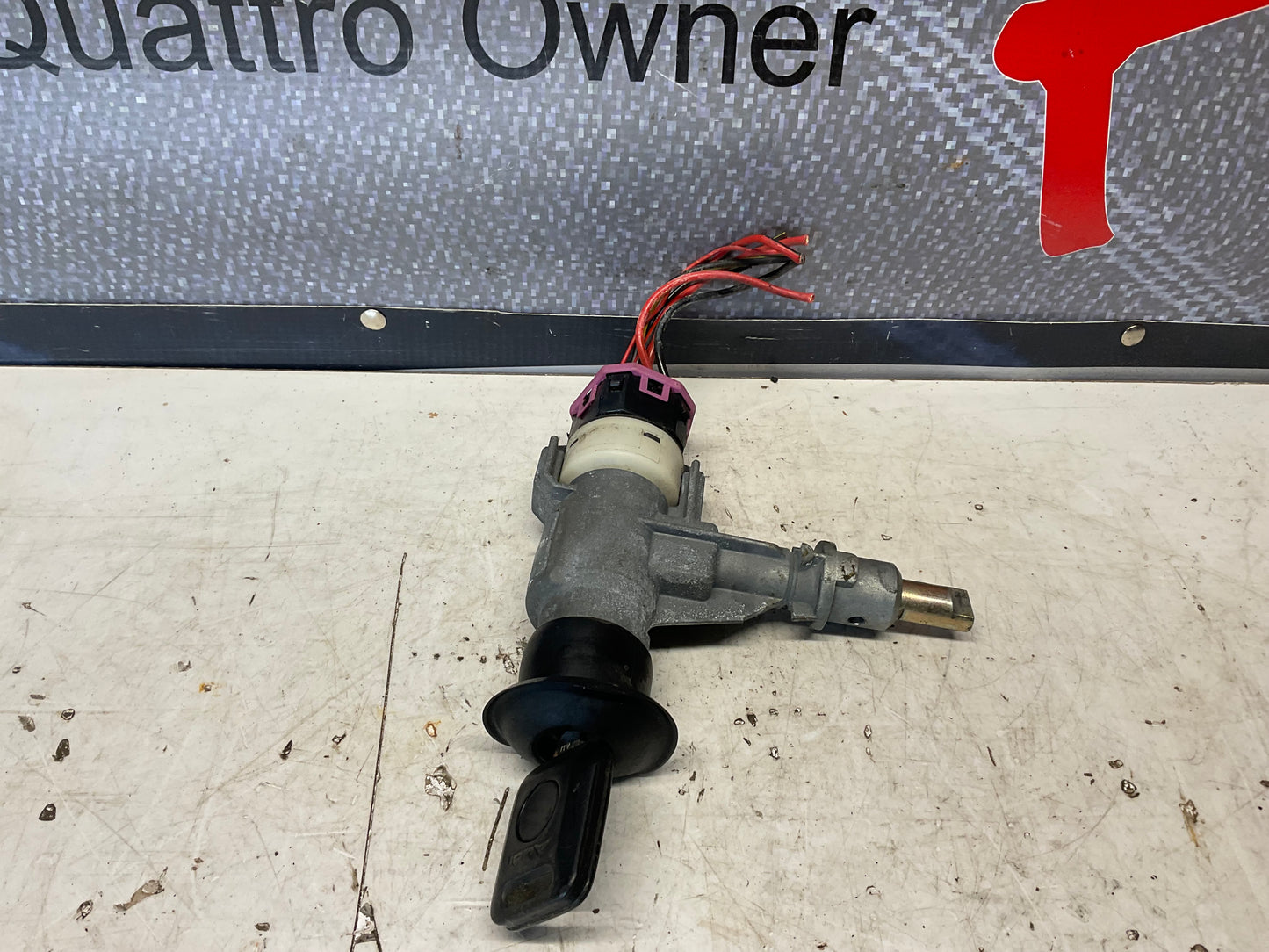Ignition Lock/Key & Switch 893905851B  B3  S2  7A