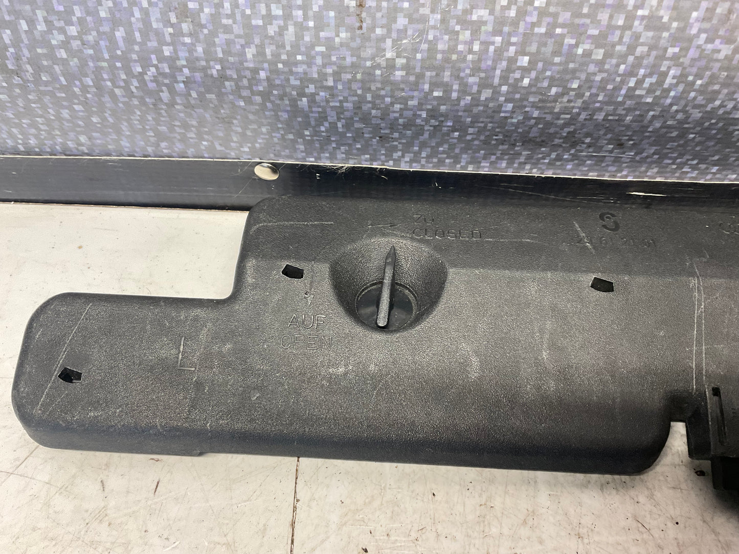 Driver Taillight Bulb Holder Left 895945221  B3  S2