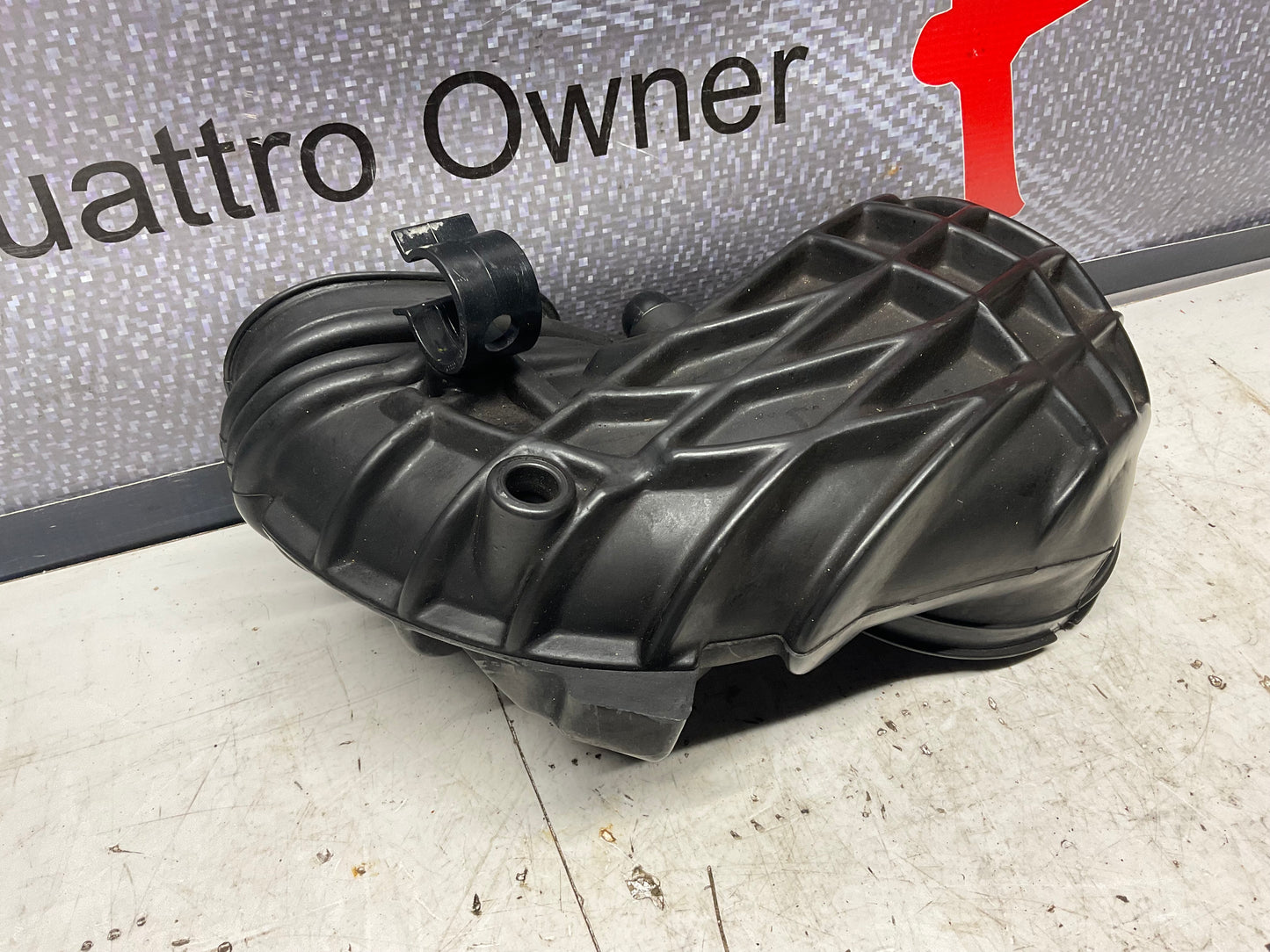 Fuel Metering Head Air Intake Boot 034133357D  B3