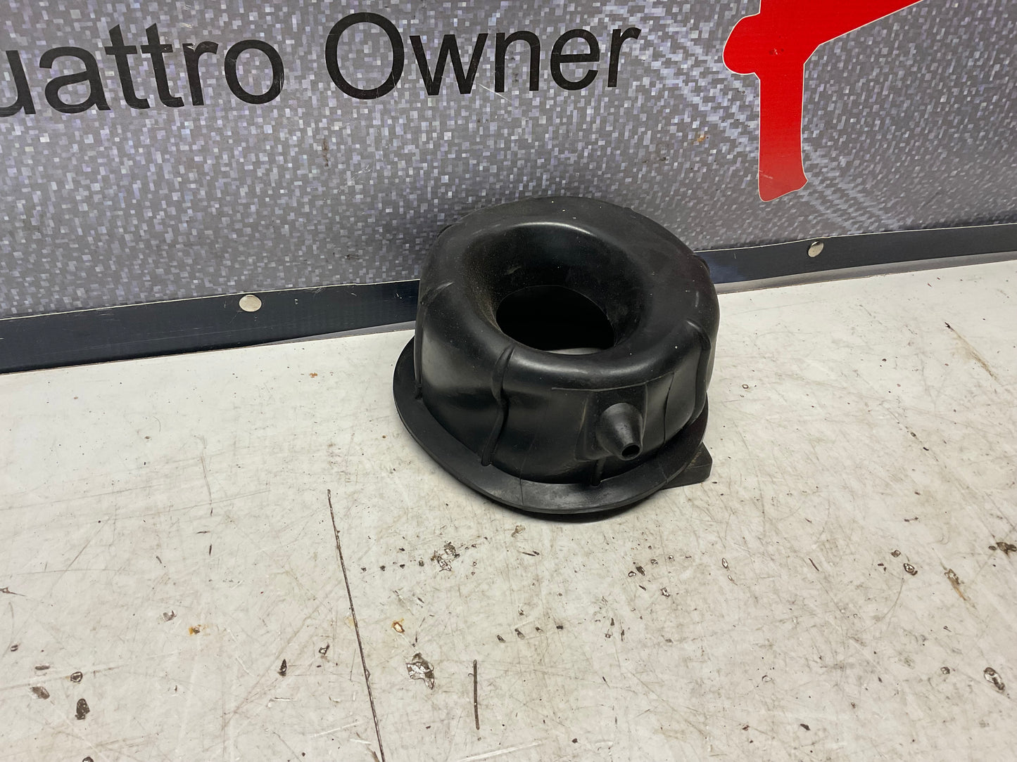 Fuel Tank Fill Breather Seal Rubber Boot 811809933A  B2