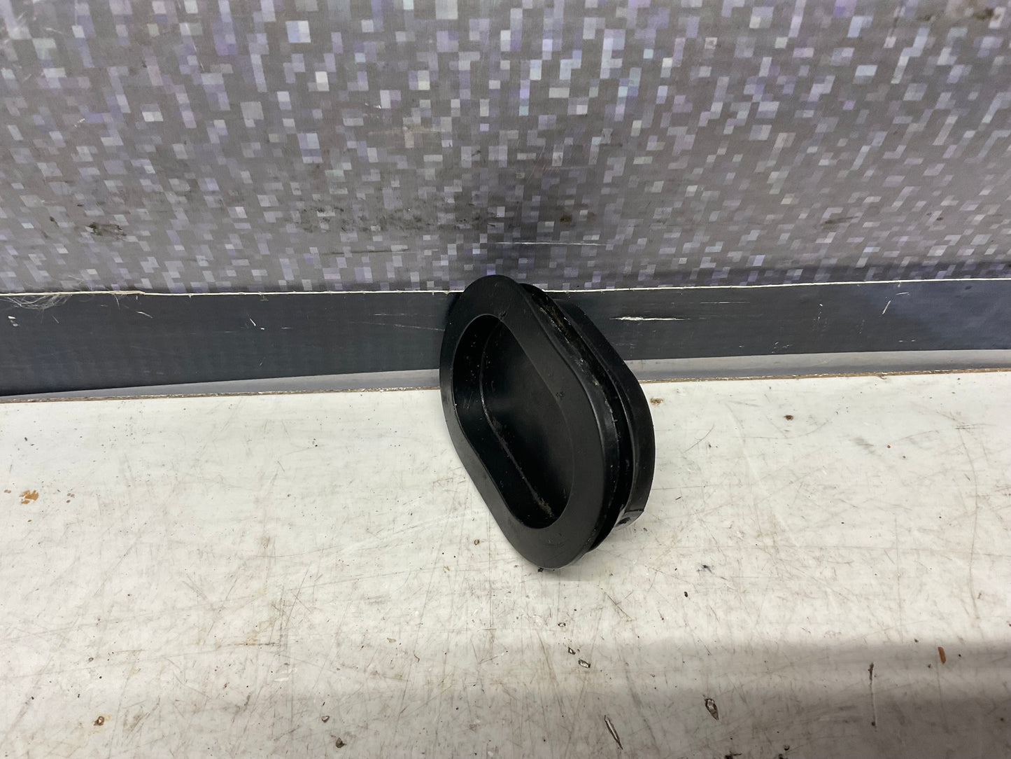 Pass Through Grommet Cap Seal  4A0971841L  C4