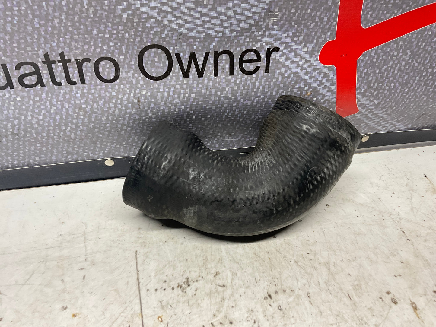 Turbo Air Charge Pressure Hose 077145745B  C5  RS6