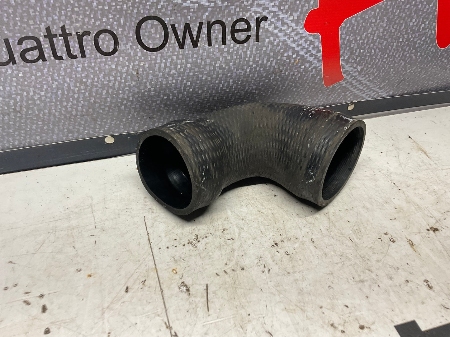 Turbo Air Charge Pressure Hose 077145745B  C5  RS6