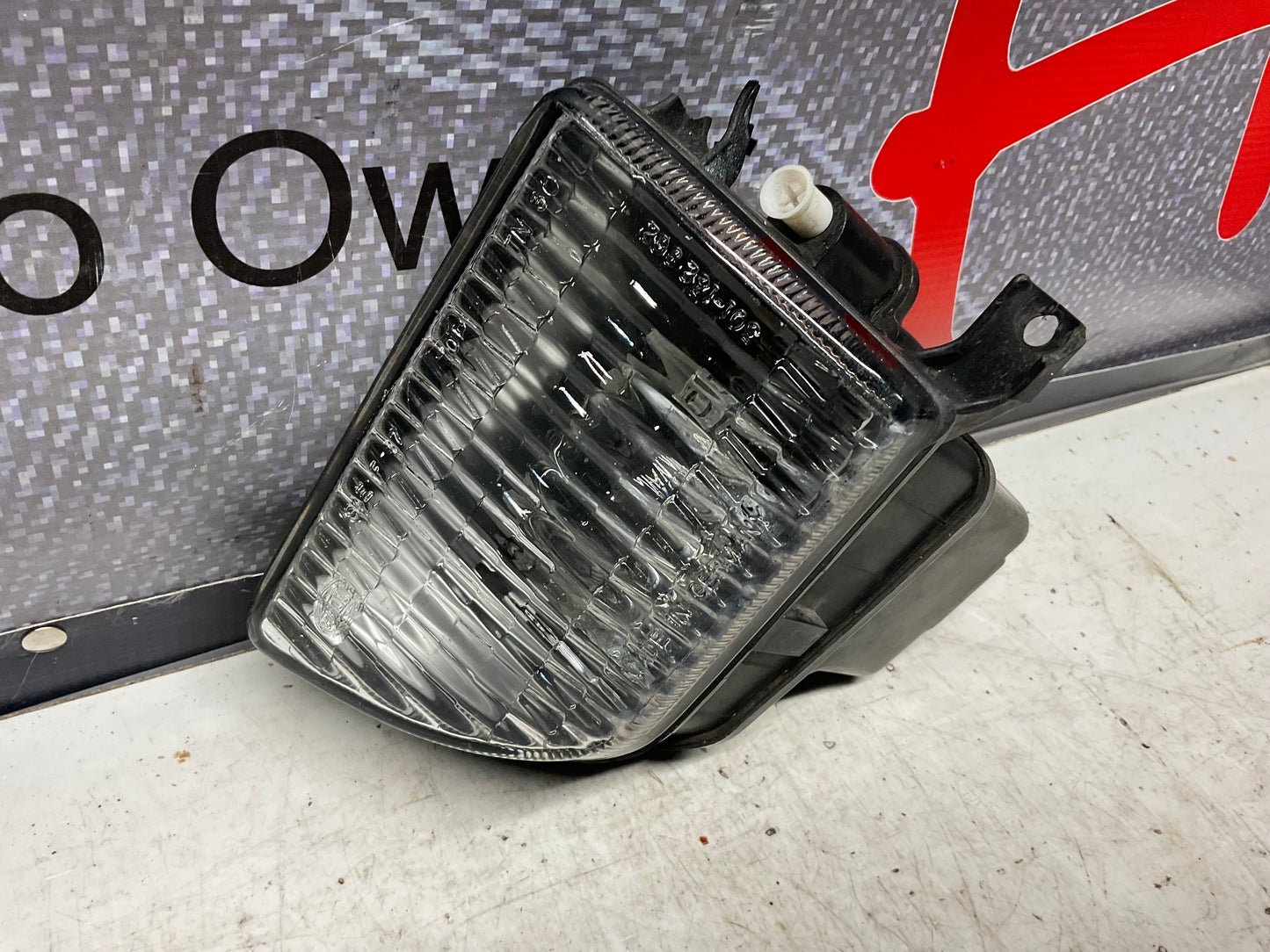 Passenger Fog Light Right 893941700B  B3  Hella