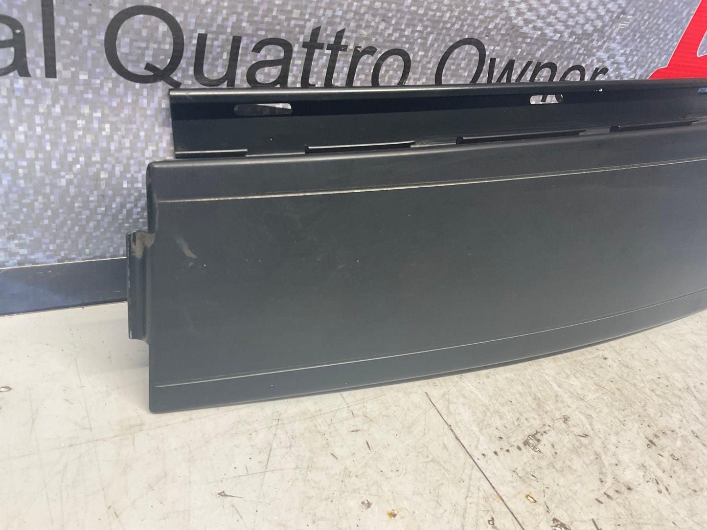 Right Passenger Side B Pillar Cover Trim Plate  B3  S2