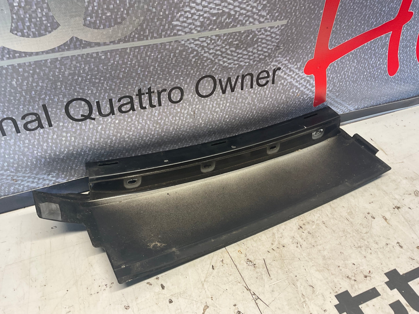 Right Passenger Side B Pillar Cover Trim Plate  B3  S2
