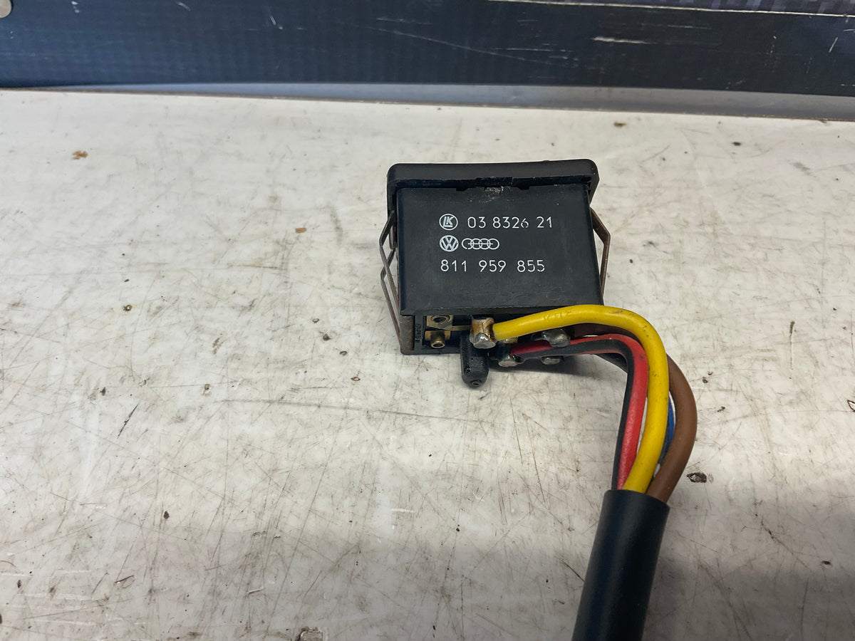 Power Window Switch Front 811959855  B2  Brown