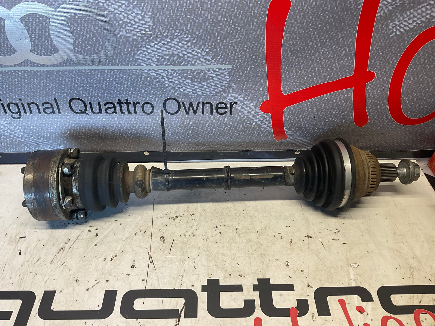 Front Left Driver Side Axle Complete 441407271M  D1  V8