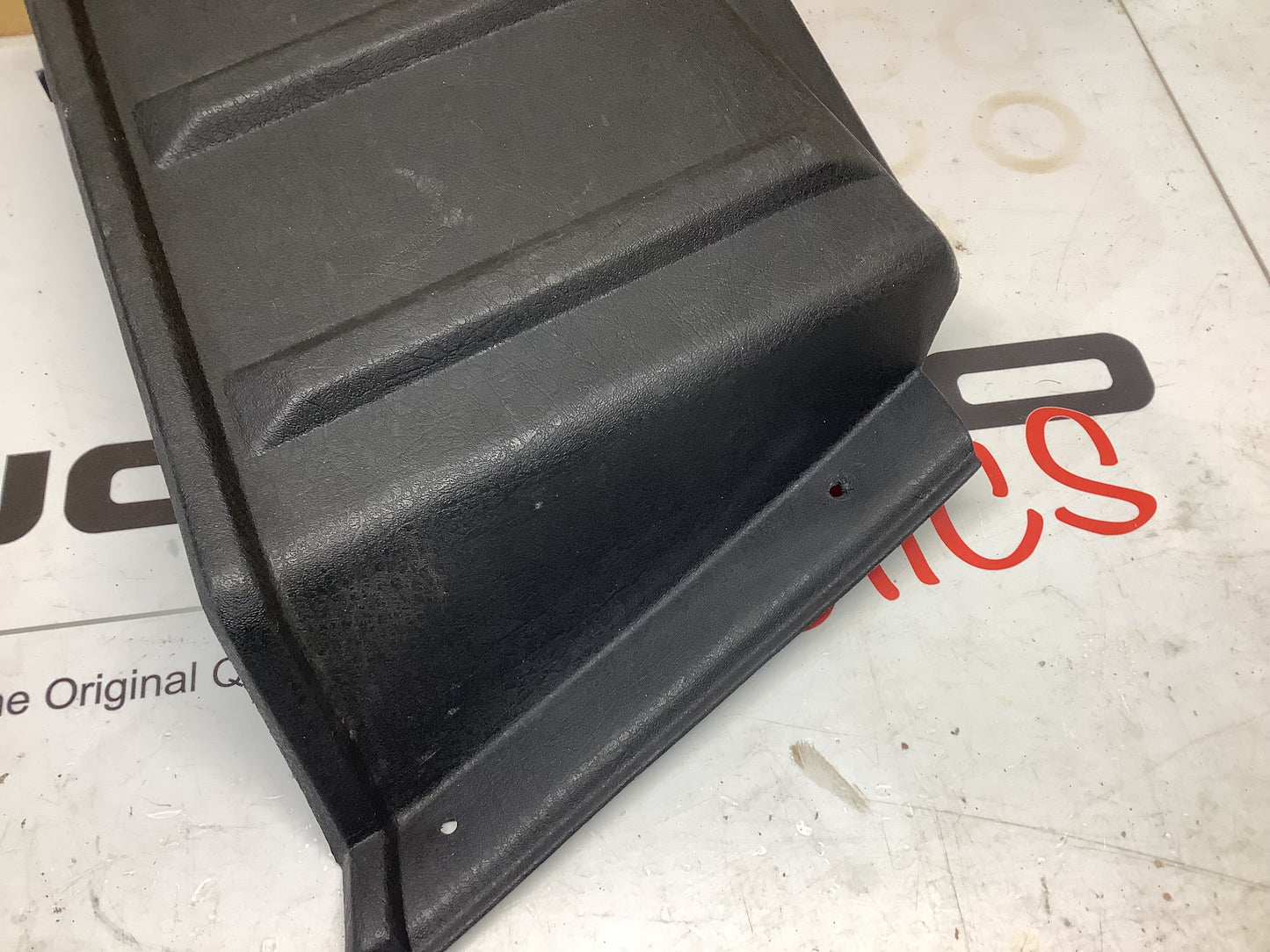 Trunk Corner Pocket 813863476D