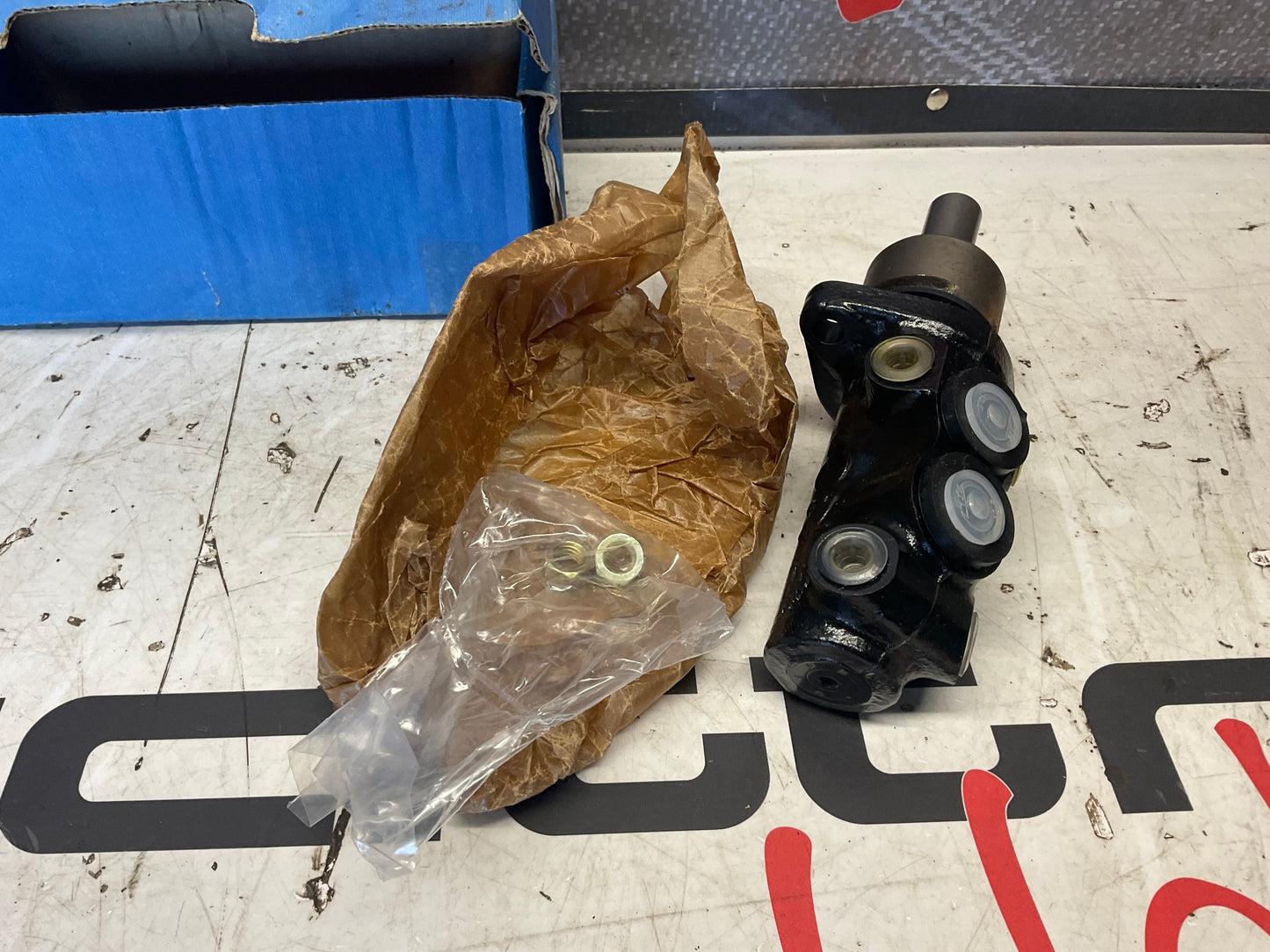 Brake Master Cylinder NOS 893611019A  B3  Ate