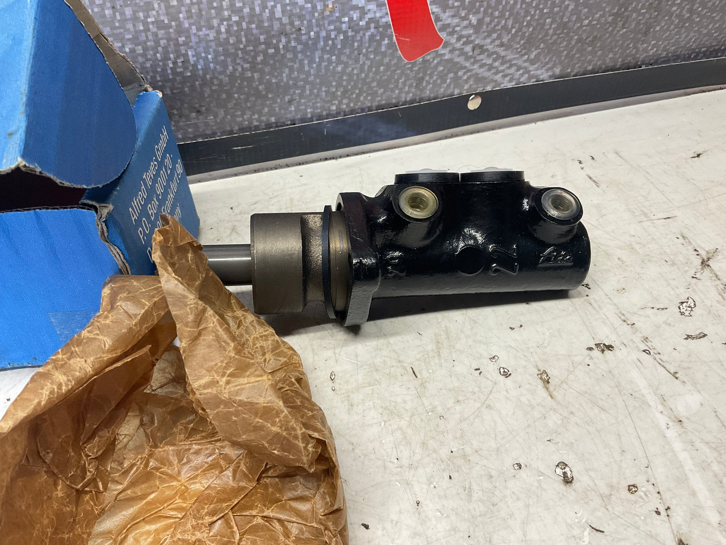 Brake Master Cylinder NOS 893611019A  B3  Ate