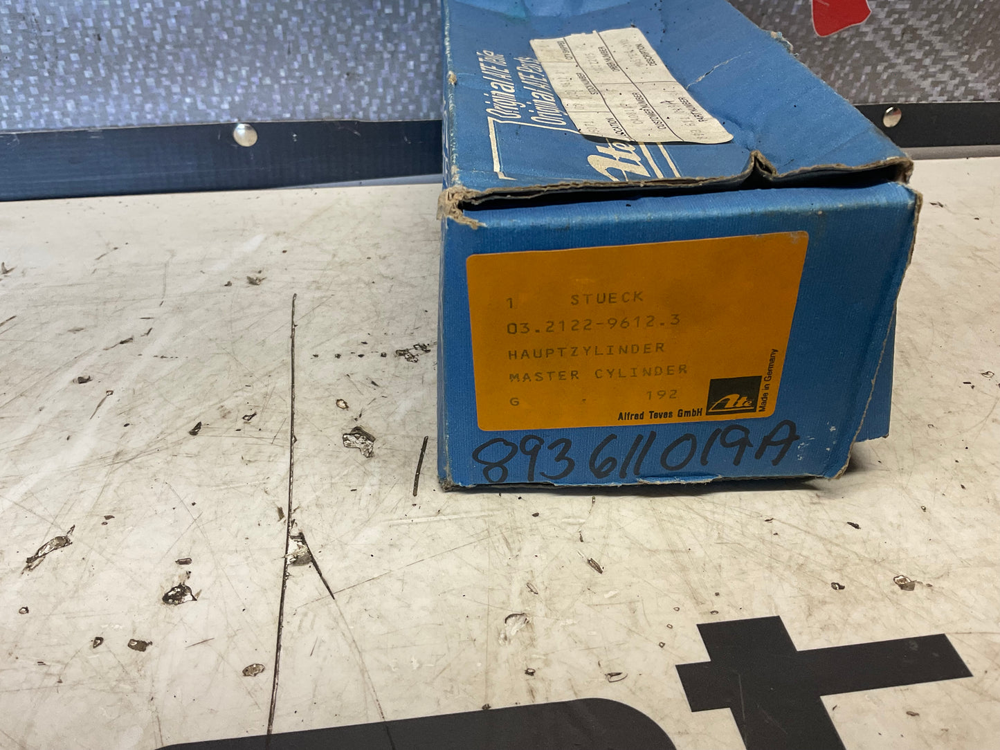 Brake Master Cylinder NOS 893611019A  B3  Ate