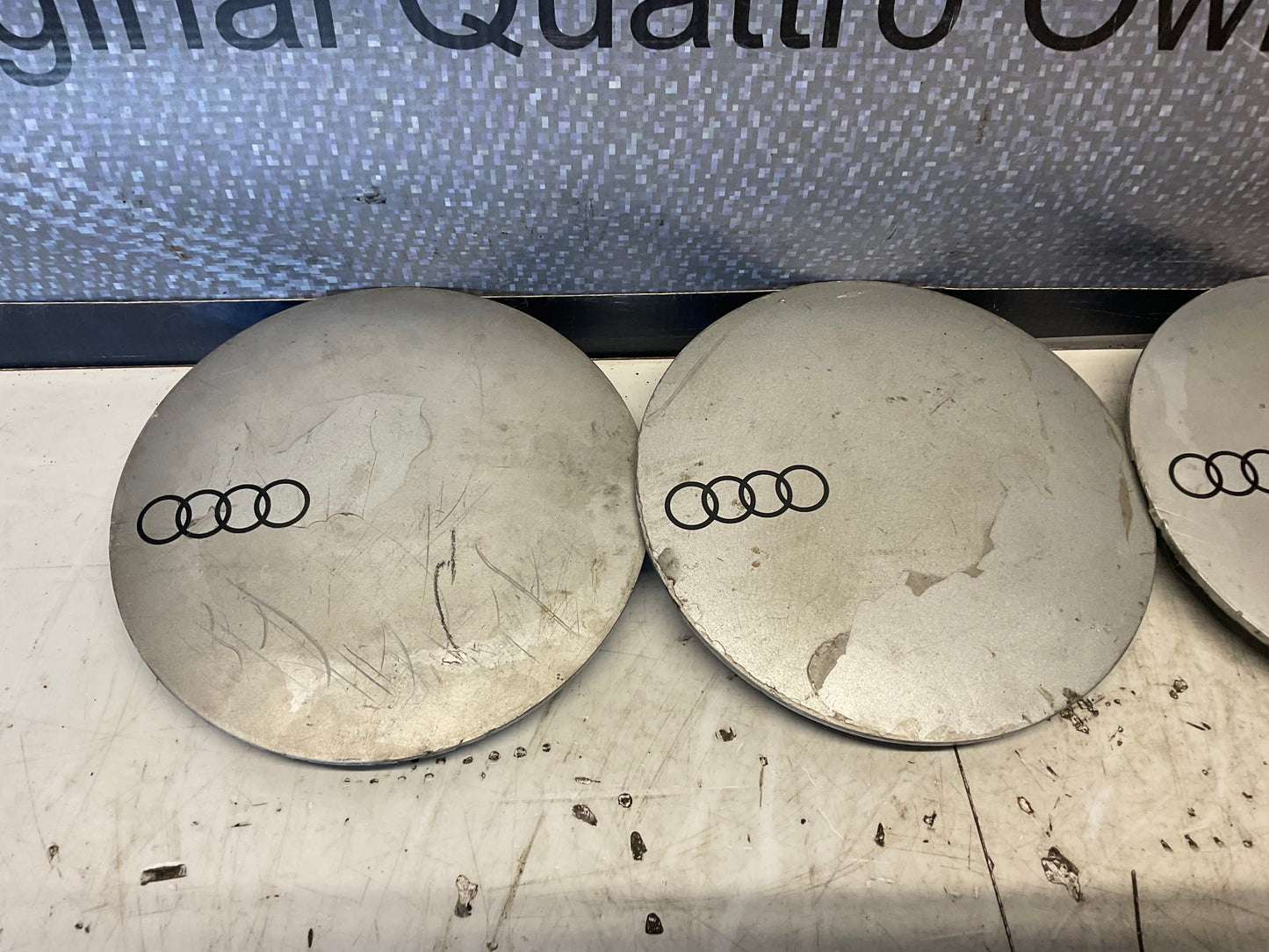 Wheel Lug Cover Set of 4  Ronal R8  853601165  B2