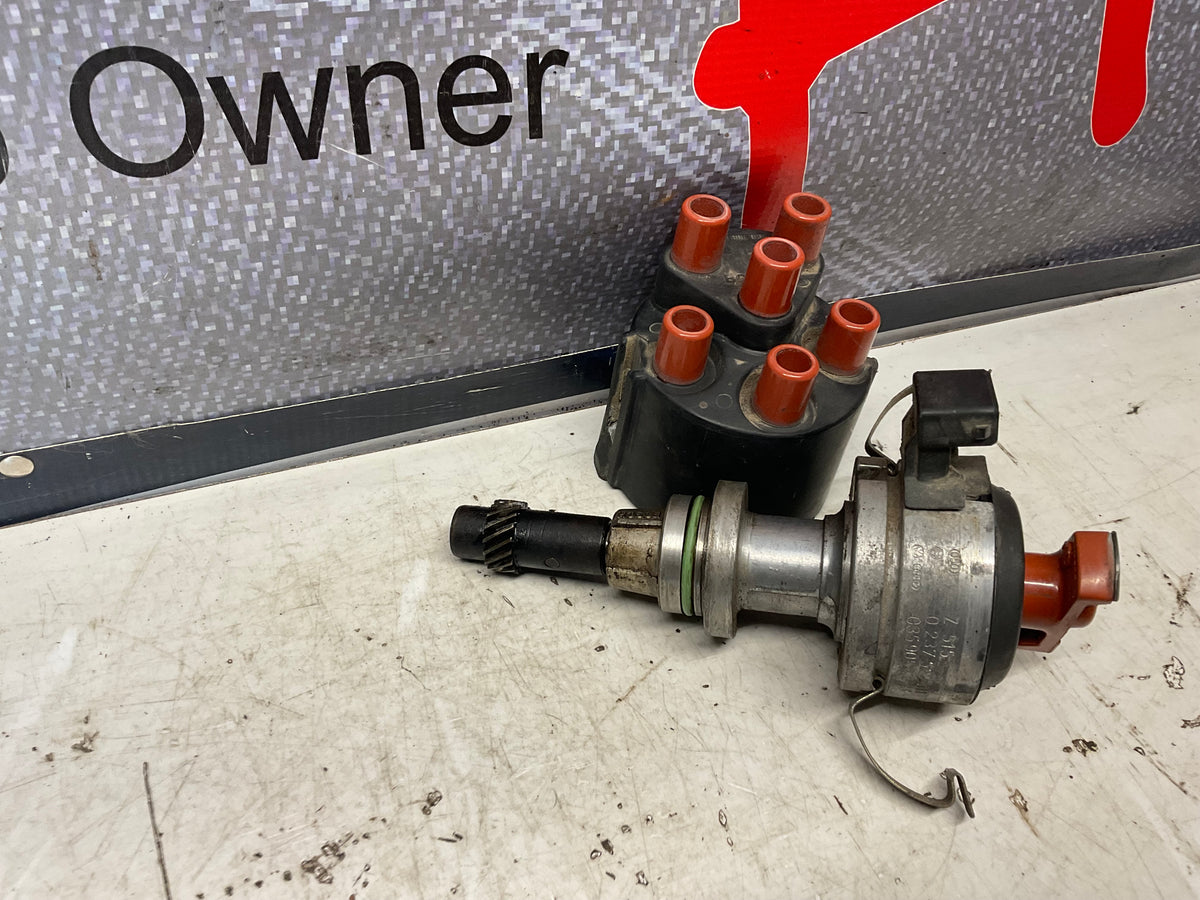 Ignition Distributor 035905206AF B2  B3  C3