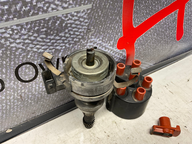Ignition Distributor 035905206AF B2  B3  C3