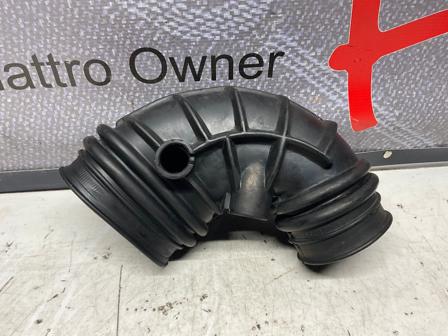 Air Intake Throttle Body Boot Hose  054133357A  20V(7A)