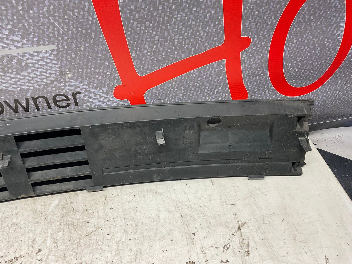Front Lower Bumper Grille 893853667F  B3