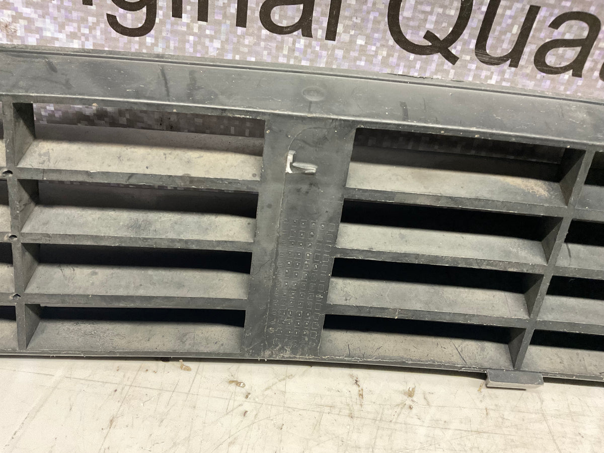 Front Lower Bumper Grille 893853667F  B3