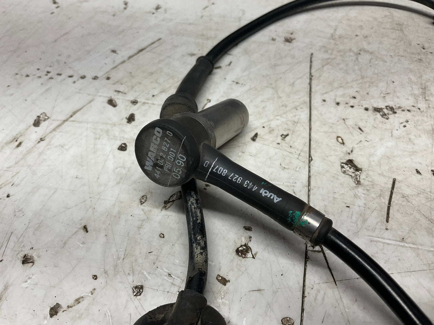 ABS Wheel Speed Sensor  443927807D  D1  C3