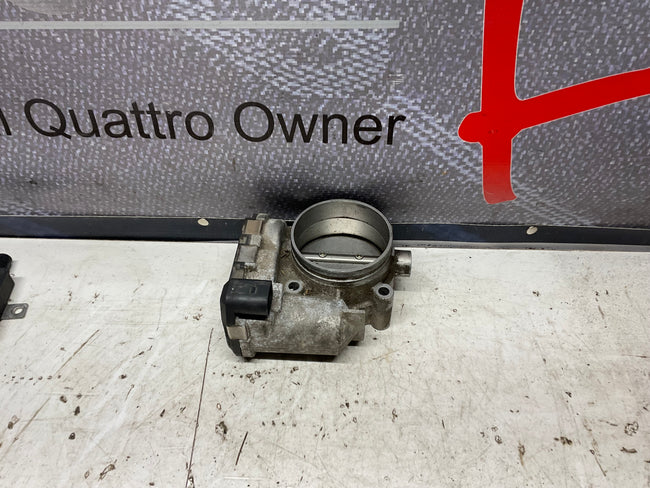 Throttle Body 078133062  B5  C5