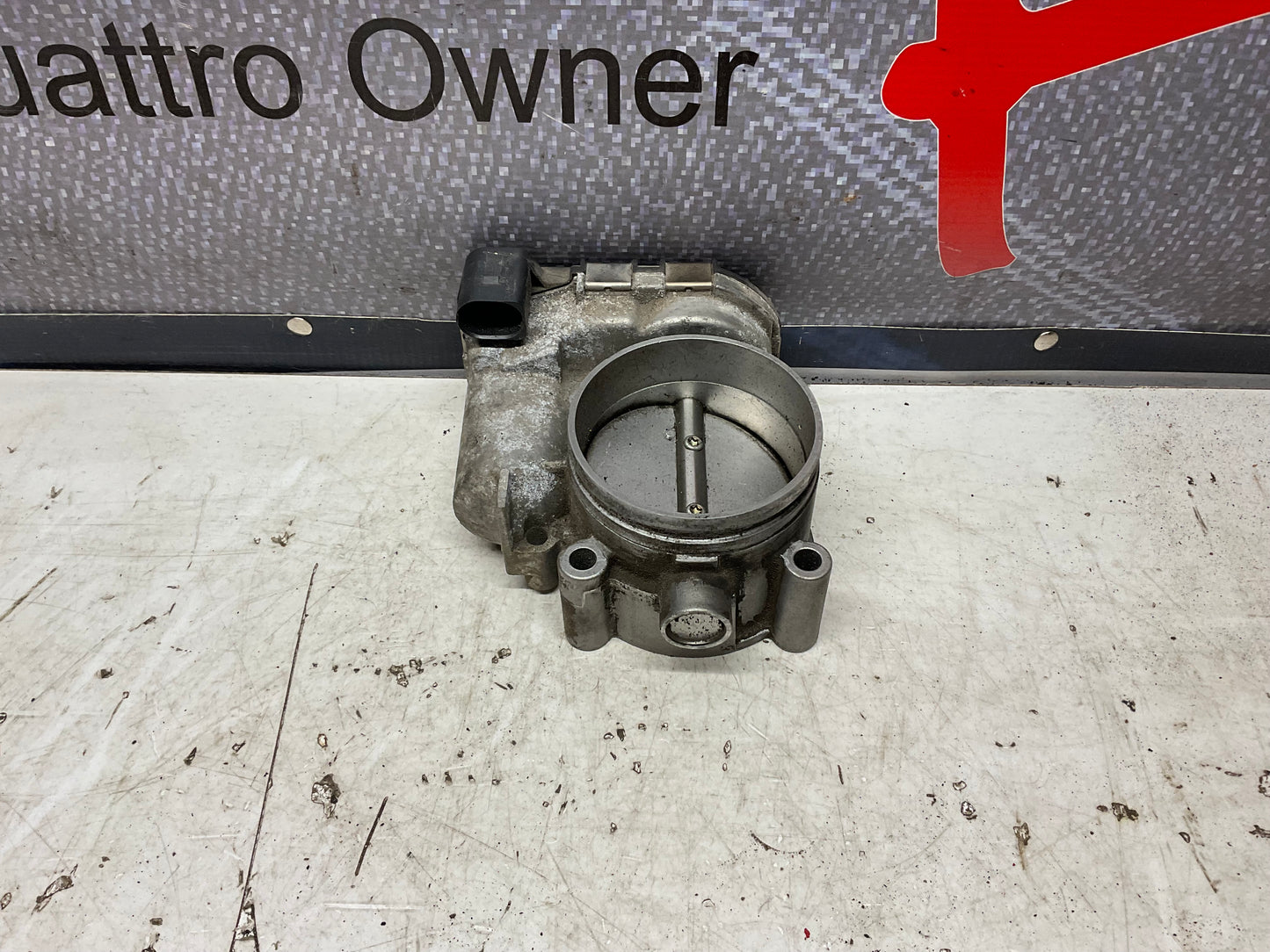 Throttle Body 078133062  B5  C5