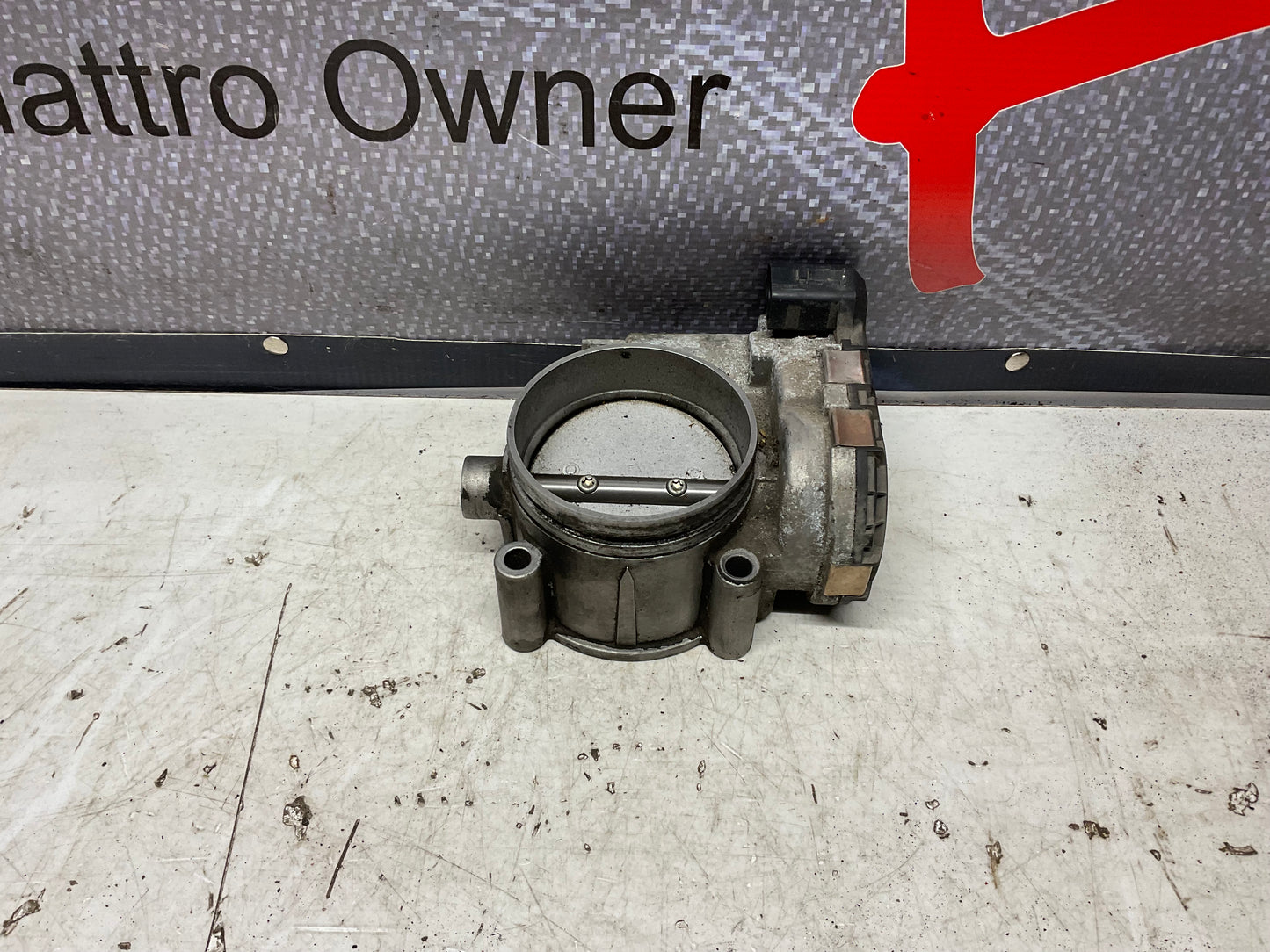 Throttle Body 078133062  B5  C5