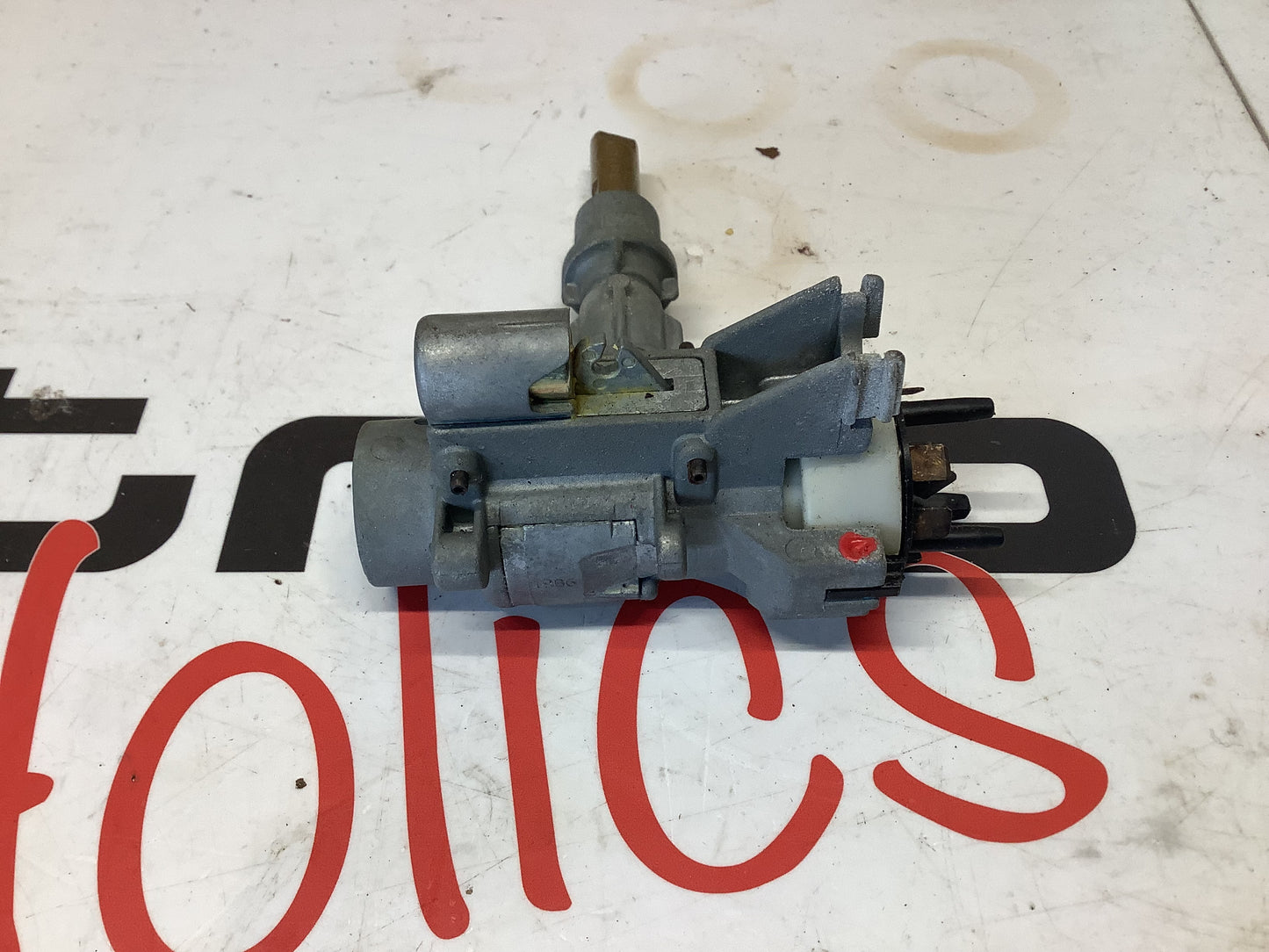Ignition Lock & Switch 8A0905851A NOS